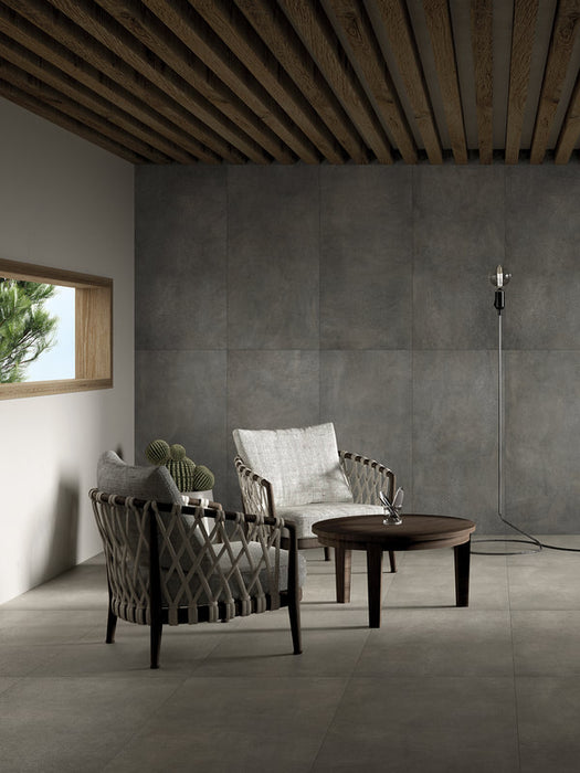 THEATRO ANTHRACITE 24X24